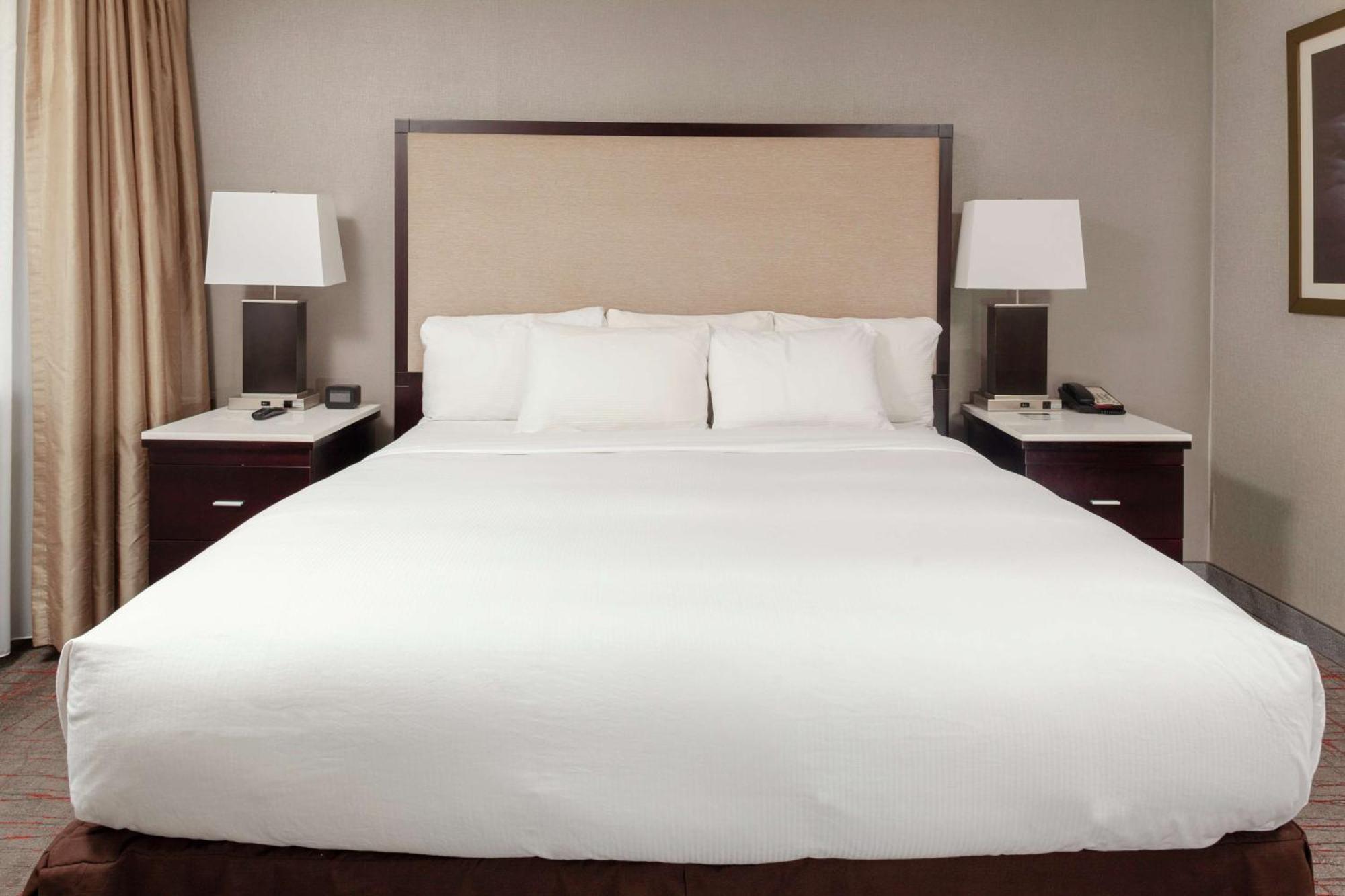 Doubletree Suites By Hilton Dayton/Miamisburg Exteriör bild
